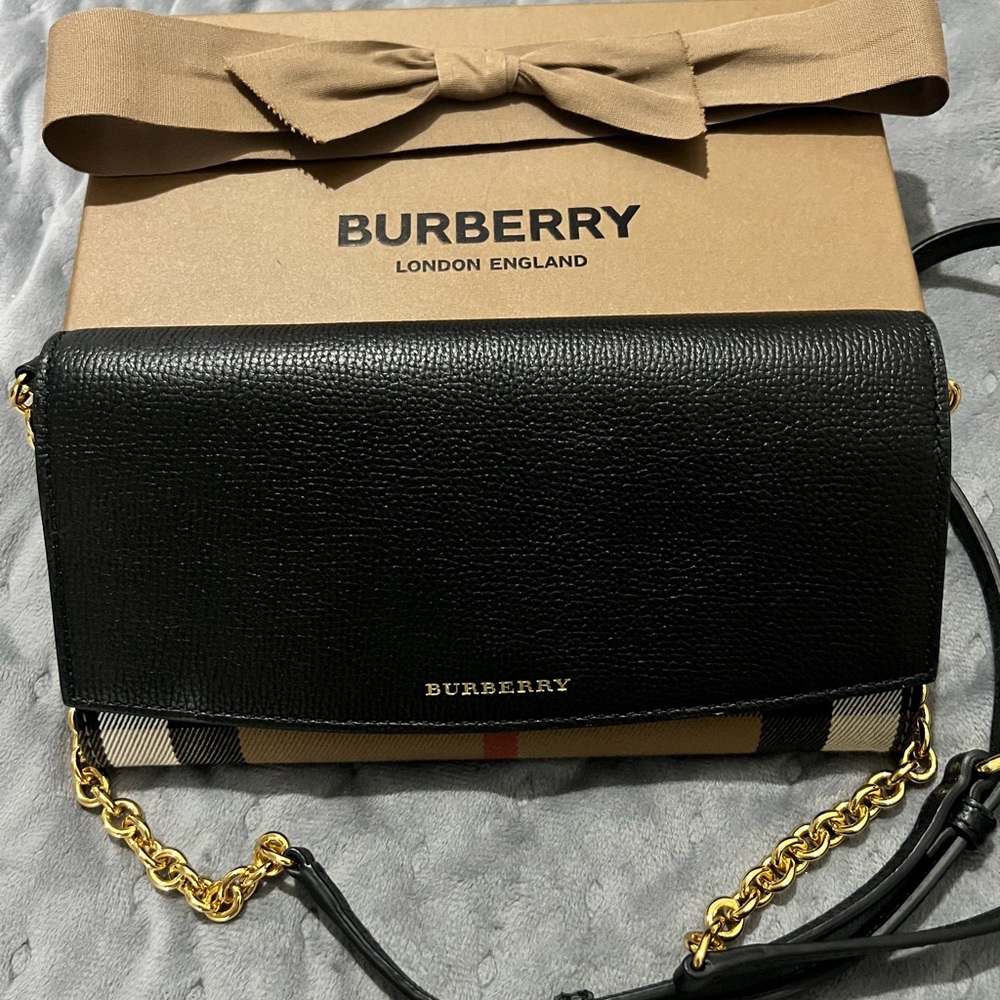 Burberry Clutch purse